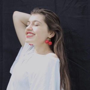 Meet your Posher, Mona lise